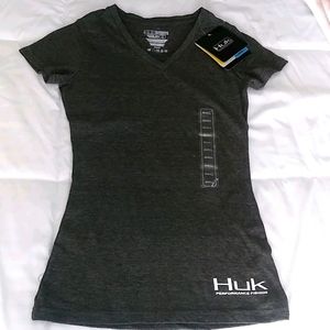 HUK WOMEN T-SHIRTS